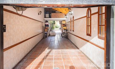 Venta Casa 5 Ambientes Tapiales