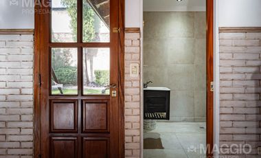 Venta Casa 5 Ambientes Tapiales