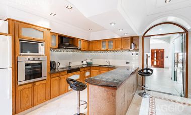 Venta Casa 5 Ambientes Tapiales