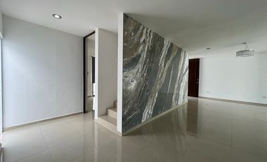 Casa(27) en Renta en Privada Residencial Olivos en Conkal