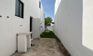 Casa(27) en Renta en Privada Residencial Olivos en Conkal