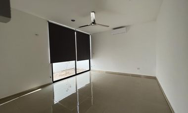 Casa(27) en Renta en Privada Residencial Olivos en Conkal