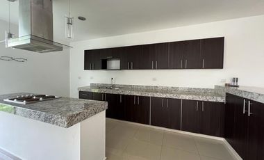 Casa(27) en Renta en Privada Residencial Olivos en Conkal