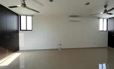 Casa(27) en Renta en Privada Residencial Olivos en Conkal