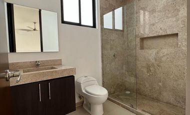 Casa(27) en Renta en Privada Residencial Olivos en Conkal