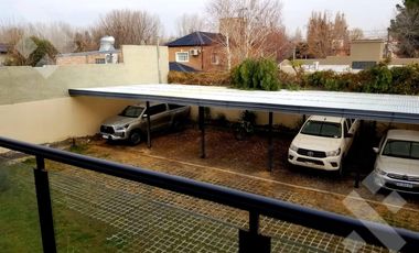 VENTA SEMIPISOS 2 DORMITORIOS, B° JARDINES DEL REY - NEUQUÉN CAPITAL