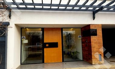 VENTA SEMIPISOS 2 DORMITORIOS, B° JARDINES DEL REY - NEUQUÉN CAPITAL