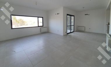 VENTA SEMIPISOS 2 DORMITORIOS, B° JARDINES DEL REY - NEUQUÉN CAPITAL