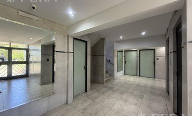 Venta de Departamento 4 ambientes con balcón en Wilde