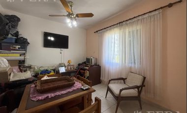 Venta de Departamento 4 ambientes con balcón en Wilde