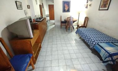 Monoambiente con patio Ramos Mejia Centro