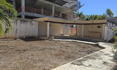PREDIO EN ZONA COMERCIAL