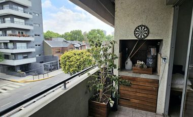 Departamento Monoambiente con balcón, parrilla y cochera cubierta en Vicente López
