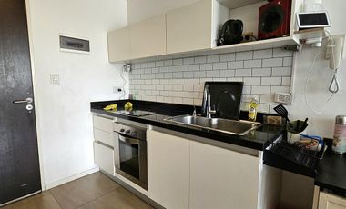 Departamento Monoambiente con balcón, parrilla y cochera cubierta en Vicente López