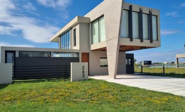 VENDE, LOTE A LAGUNA, PUEBLOS DEL PLATA, MAGALLANES al 200