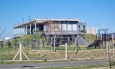VENDE, LOTE A LAGUNA, PUEBLOS DEL PLATA, MAGALLANES al 200