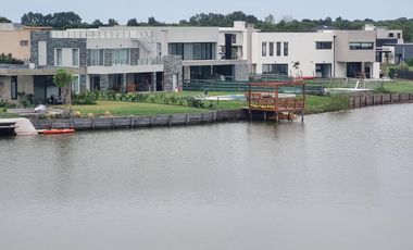 VENDE, LOTE A LAGUNA, PUEBLOS DEL PLATA, MAGALLANES al 200