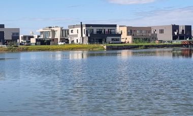 VENDE, LOTE A LAGUNA, PUEBLOS DEL PLATA, MAGALLANES al 200