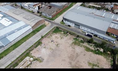 Galpón deposito 7.000 m2 descubiertos alquiler Avellaneda