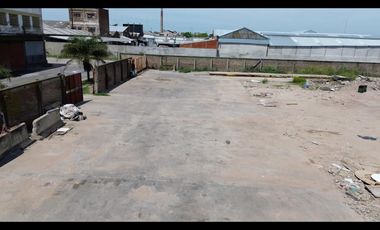 Galpón deposito 7.000 m2 descubiertos alquiler Avellaneda