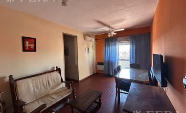 Venta departamento 3 ambientes con balcón en Lanús Este