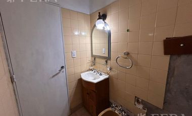 Venta departamento 3 ambientes con balcón en Lanús Este