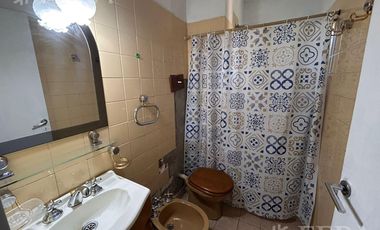 Venta departamento 3 ambientes con balcón en Lanús Este