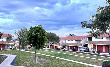 RENTO CASA EN COLINA ESMERALDA  $23,000