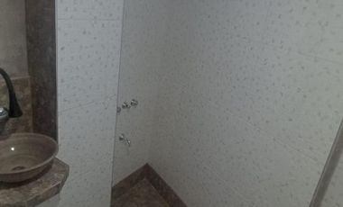 PH 3 Ambientes con entrada independiente – Totalmente refaccionado a nuevo – Parque Avellaneda, CABA