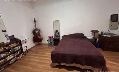 Venta casa 6 ambientes con patio en Crucecita