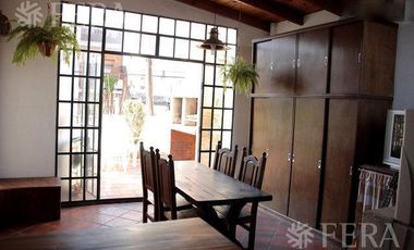 Venta casa 6 ambientes con patio en Crucecita
