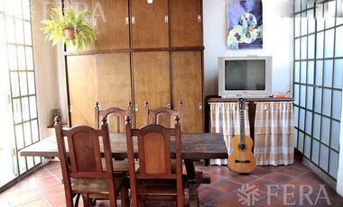 Venta casa 6 ambientes con patio en Crucecita