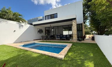 CASA EN VENTA PARQUE CENTRAL, Al Norte de la Ciudad de Mérida, Yuc.