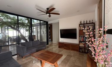 CASA EN VENTA PARQUE CENTRAL, Al Norte de la Ciudad de Mérida, Yuc.