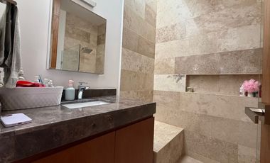 CASA EN VENTA PARQUE CENTRAL, Al Norte de la Ciudad de Mérida, Yuc.