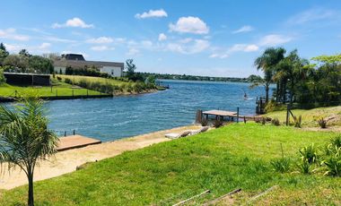 Casa a la laguna  en Santa Clara, Villanueva