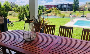 Casa a la laguna  en Santa Clara, Villanueva