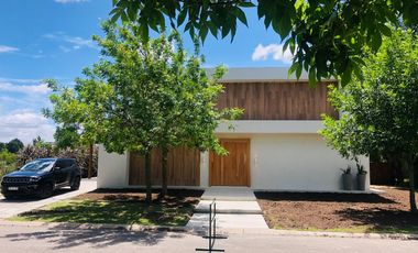 Casa a la laguna  en Santa Clara, Villanueva
