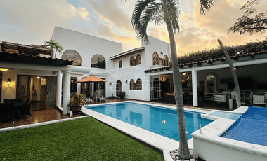 Casa en Fraccionamiento Hacienda San José Sumiya, Jiutepec, Morelos CAEN-1266-Fr