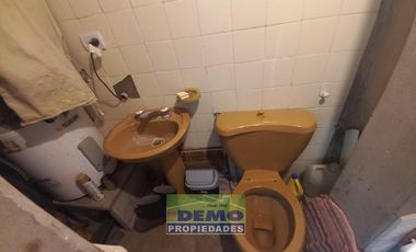 Casa en Planta Alta y 4 Departamentos