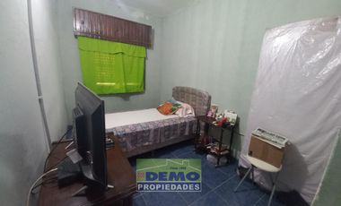 Casa en Planta Alta y 4 Departamentos