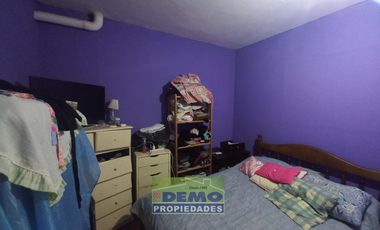 Casa en Planta Alta y 4 Departamentos