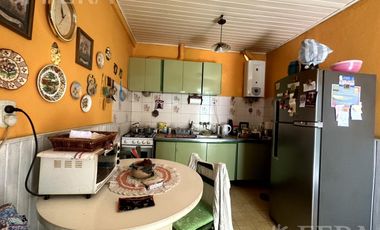 Venta casa 3 ambientes con patio en Sarandí