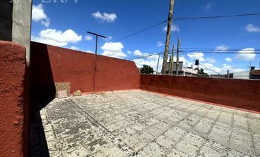 Venta casa 3 ambientes con patio en Sarandí