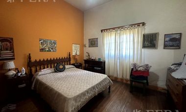 Venta casa 3 ambientes con patio en Sarandí