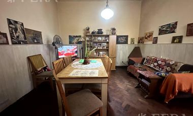 Venta casa 3 ambientes con patio en Sarandí