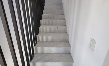 DUPLEX DE 4 AMBIENTES A ESTRENAR CON COCHERA Y TERRAZA EN PLANTA ALTA EN VENTA. CARAPACHAY