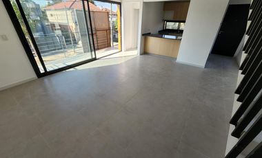 DUPLEX DE 4 AMBIENTES A ESTRENAR CON COCHERA Y TERRAZA EN PLANTA ALTA EN VENTA. CARAPACHAY