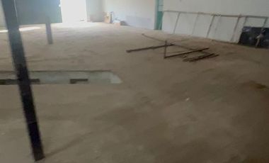 EN ALQUILER GALPON CON ENTRADA SOBRE CALLE PUBLICA RUTA 38. REF: 1894 A