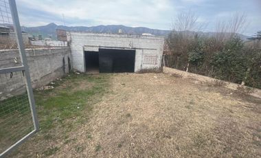 EN ALQUILER GALPON CON ENTRADA SOBRE CALLE PUBLICA RUTA 38. REF: 1894 A